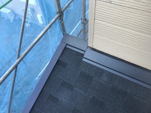 雨押え板金取付け