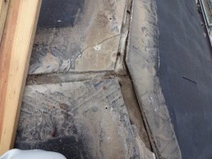 防水シートの劣化