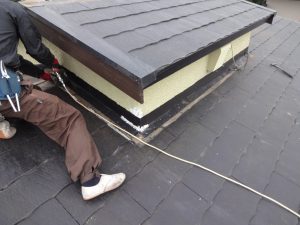 雨押さえ板金の解体