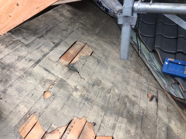 防水シートの劣化