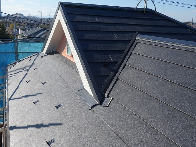 横浜市緑区｜ガルバリウム鋼板葺き