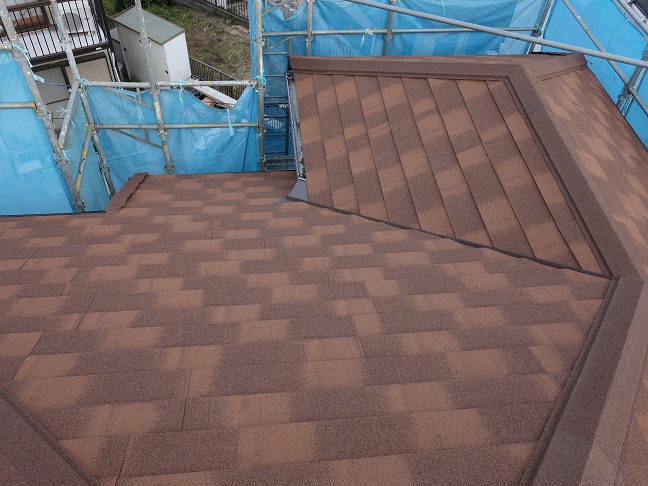 自然石粒付鋼板