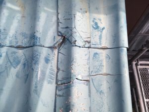 セキスイかわらUのひび割れ