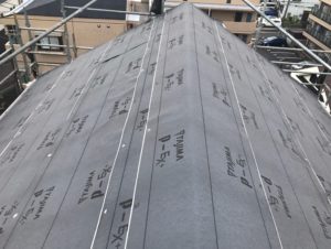 防水シート張り