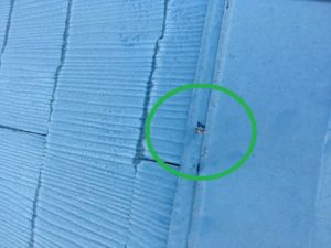 棟板金の釘浮き