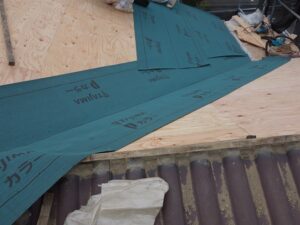 防水シート張り