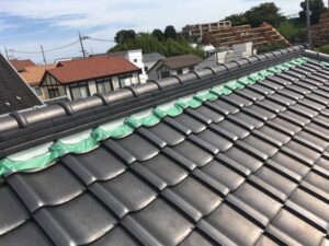 漆喰補修施工中