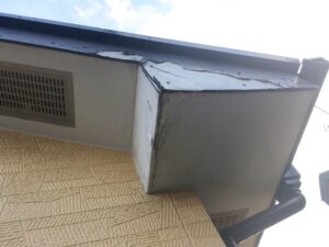 正面破風板施工前