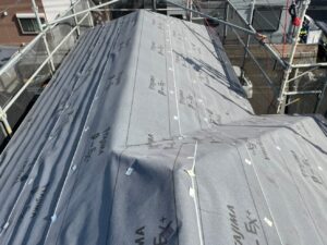 防水シート張り