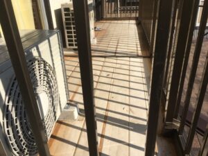 アルミバルコニー床取付け