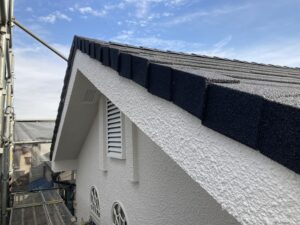 ケラバ用ヒップアンドリッヂ取付け