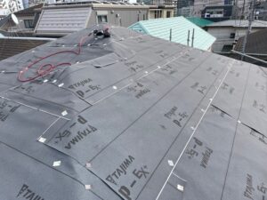 上屋根防水シート張り