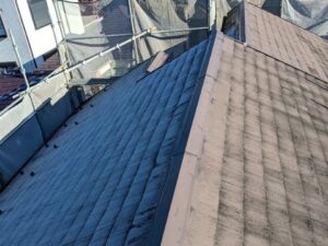 屋根カバー工事の施工前