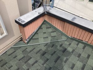 トタン屋根材張り