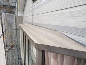 出窓屋根仕上がり