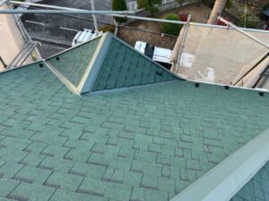 横浜市青葉区の屋根カバー工事の施工後