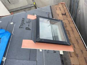 天窓板金取付け