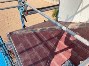 下屋根棟板金解体