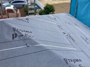 防水シート張り