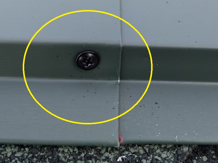 棟板金ビス留め