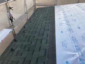 新規屋根材張り