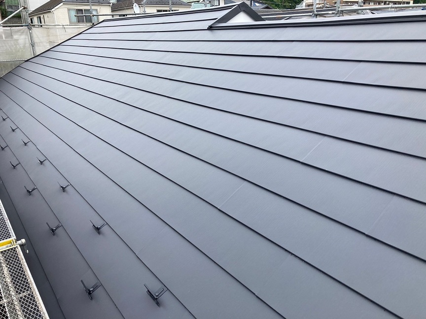 屋根カバー施工後