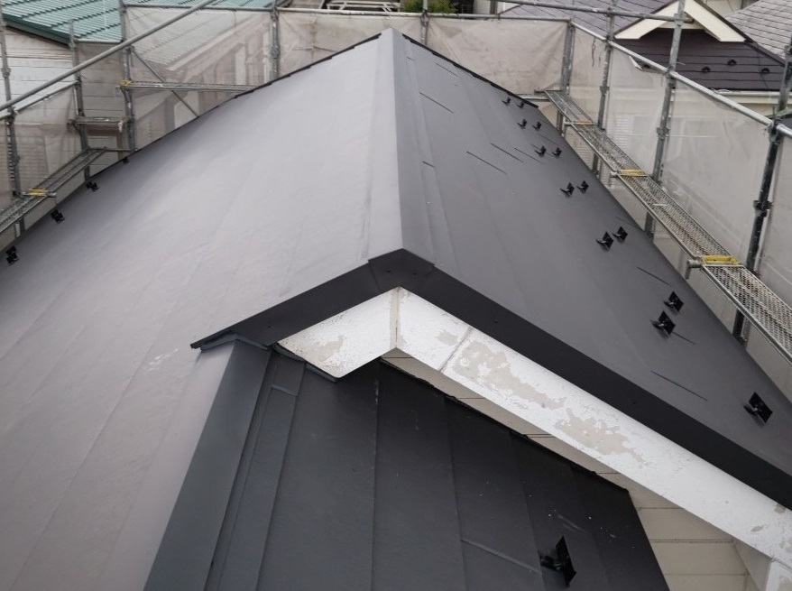 屋根カバー施工後