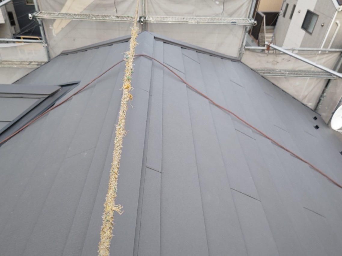 屋根カバー施工後