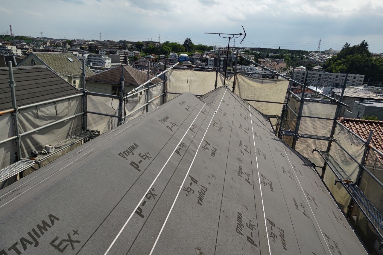 防水シート張り