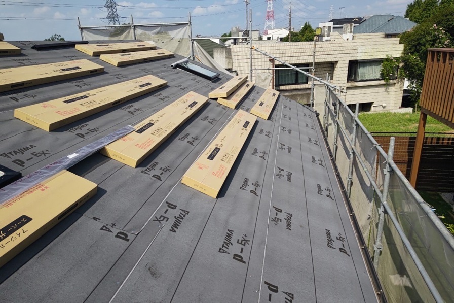 防水シート張り