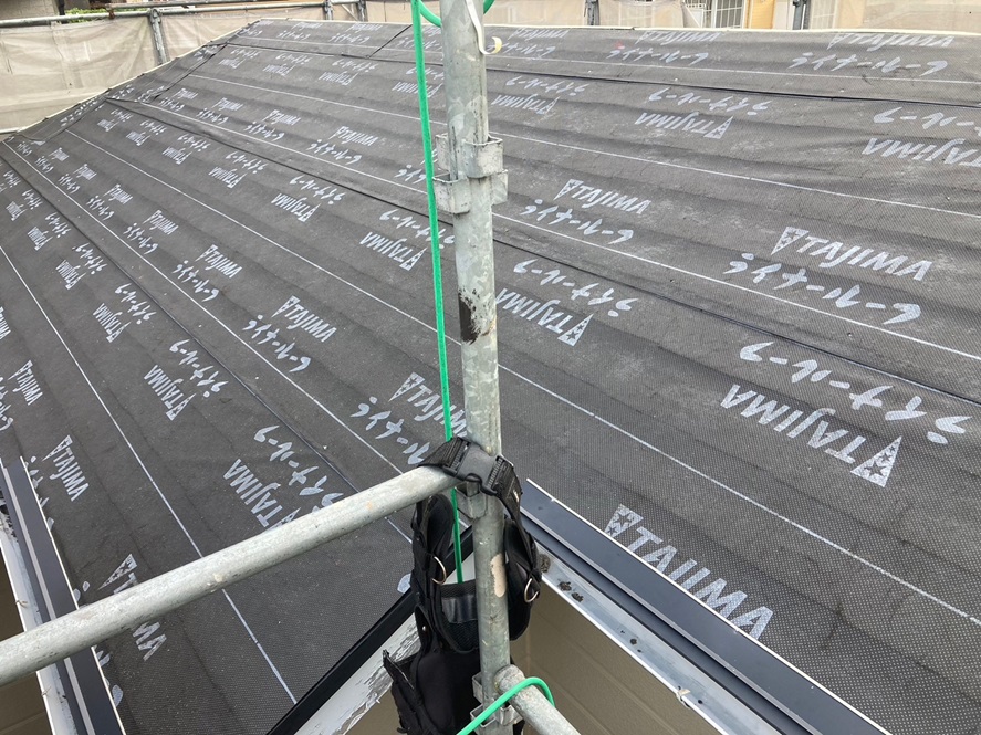 防水シート張り