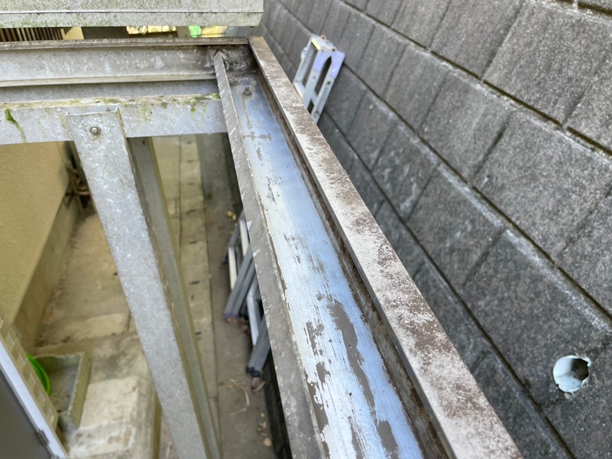 コケや泥の清掃