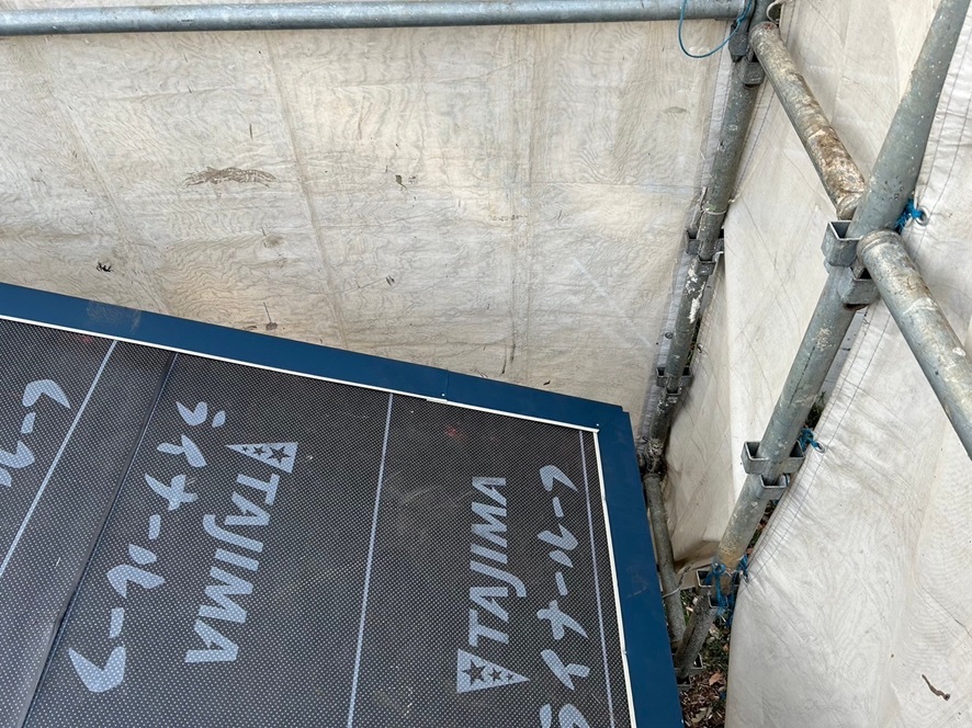 板金役物取付け