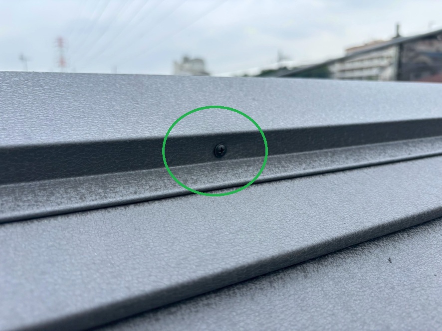 棟板金ビス打ち