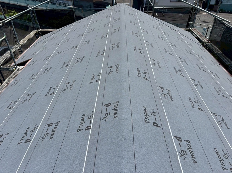 防水シート張り