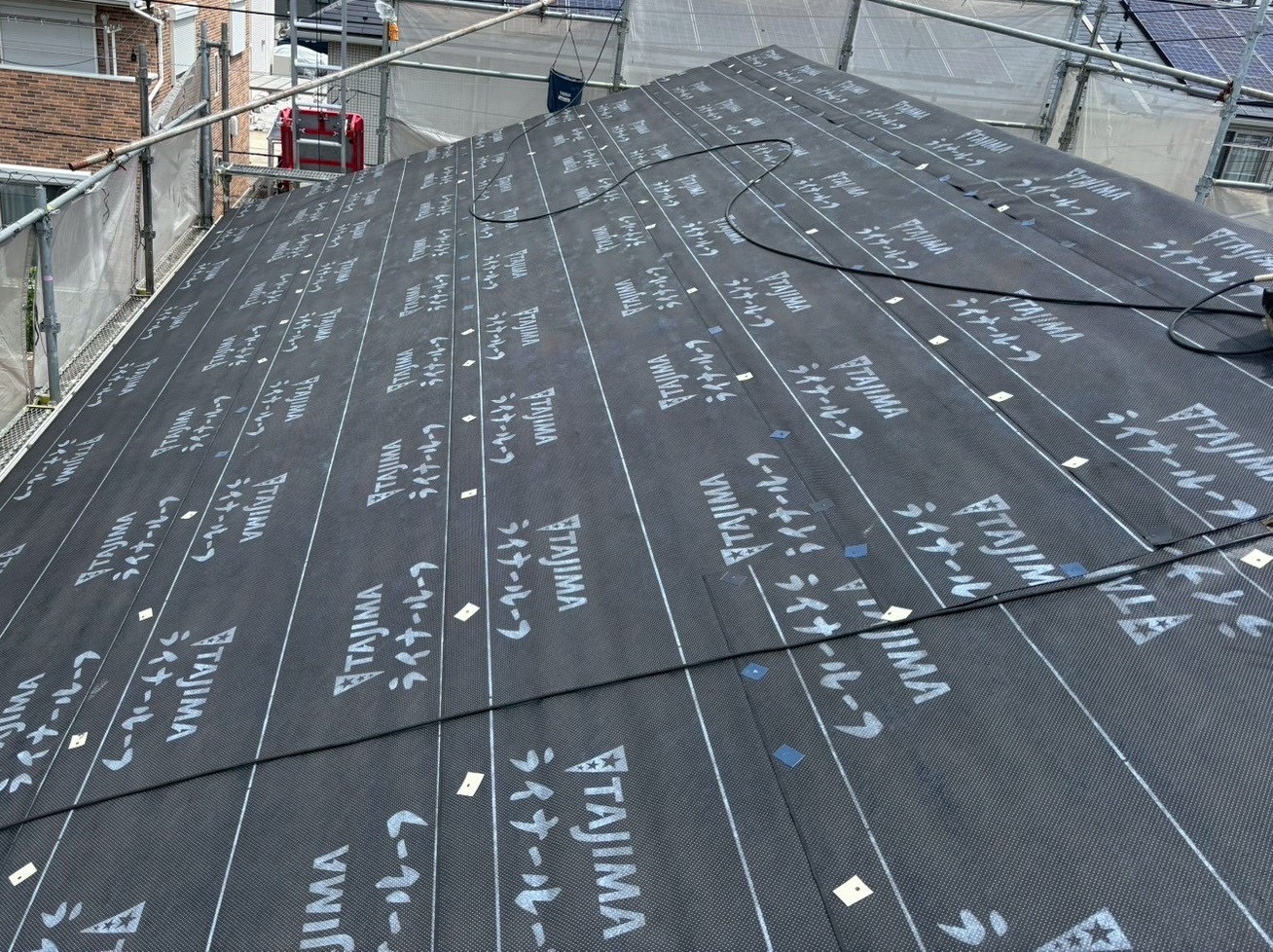 防水シート張り